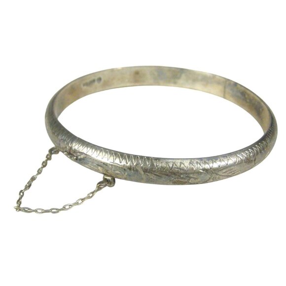 SU Thai Vintage 925 Sterling Silver Etched Bangle Bracelet Hinged Safety Chain - Picture 1 of 10